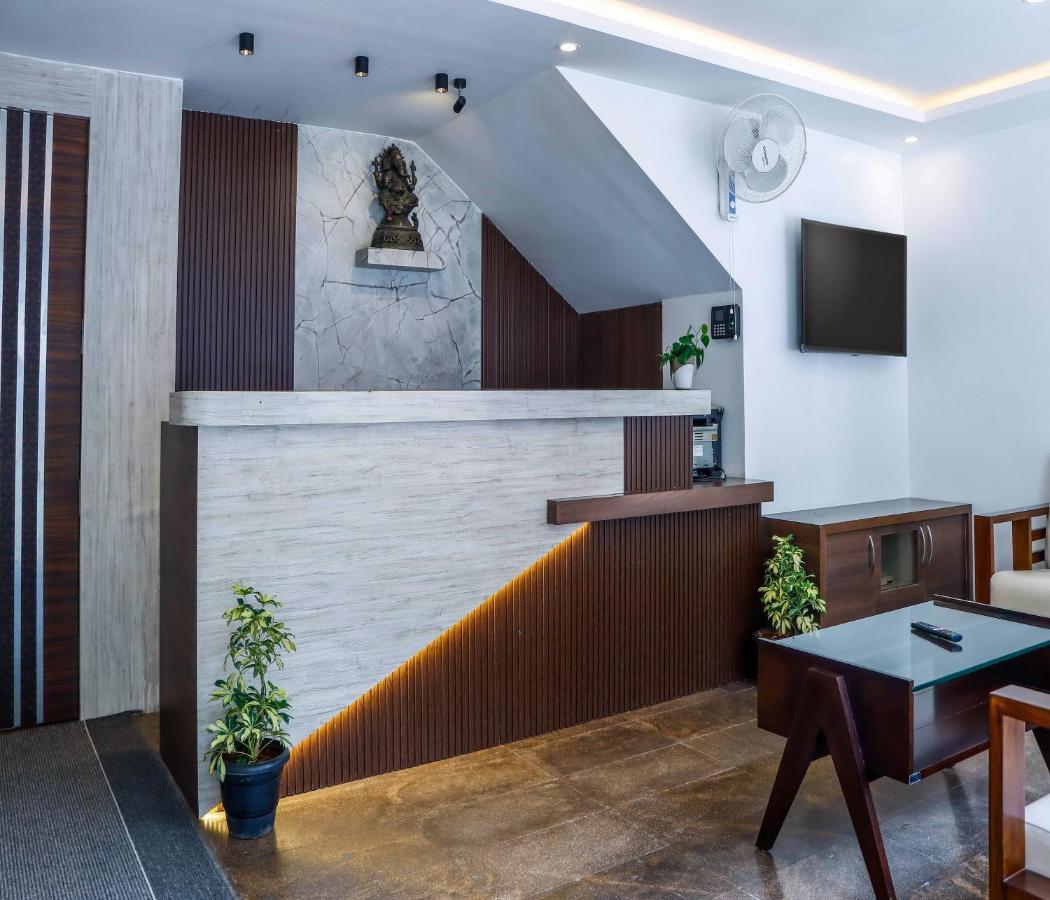 Hotel Vinayaga Tirupur Kültér fotó