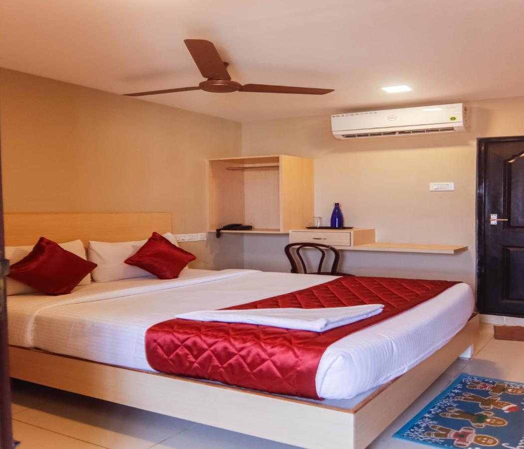 Hotel Vinayaga Tirupur Kültér fotó